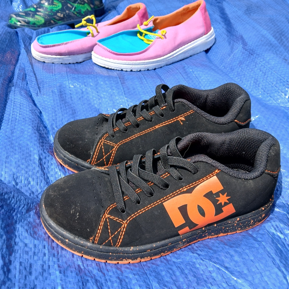 DC Black and Orange Skateboarding Sneakers